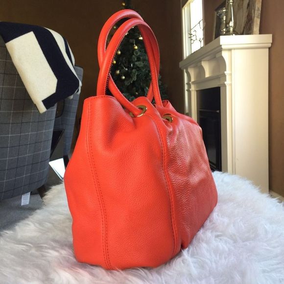 New Authentic Michael Kors Leather Medium East West Ring Tote - Picture 3 of 4